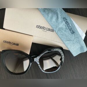Roberto Cavalli Women's Black Oversized Cat Eye